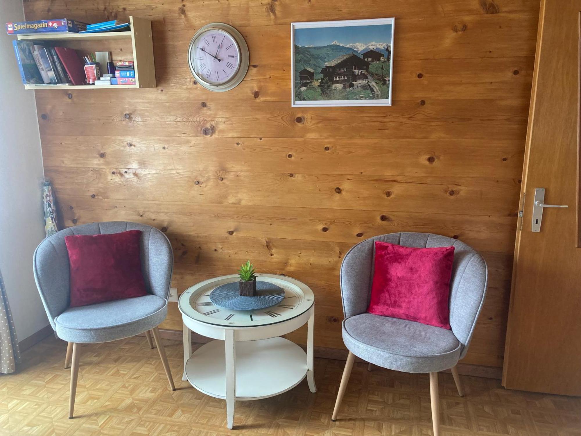 Haus Dorfblick Lägenhet Grächen Exteriör bild